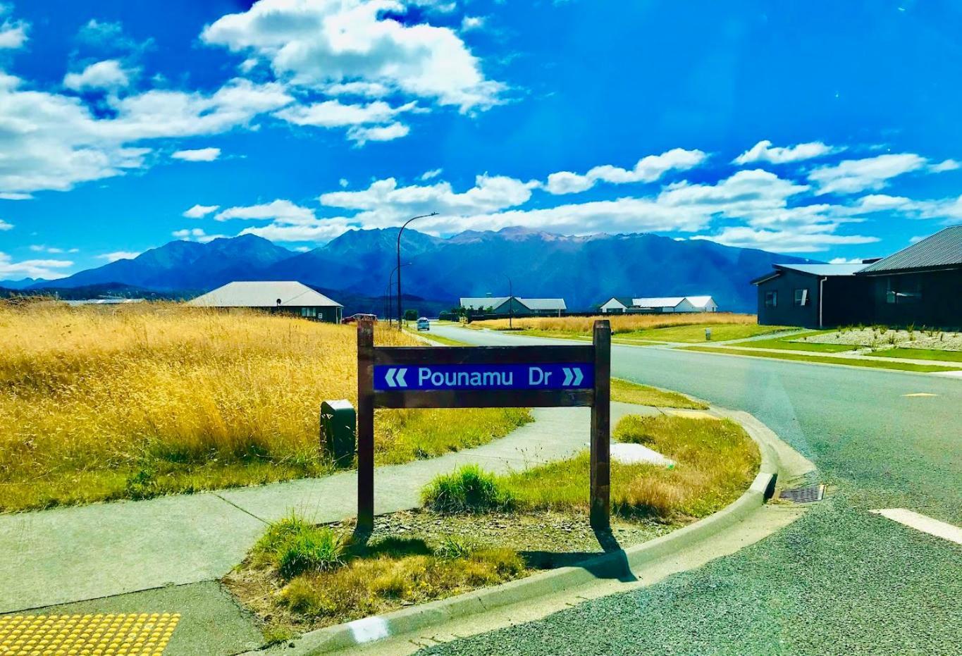 Holiday Home In Beautiful Te Anau Exterior photo